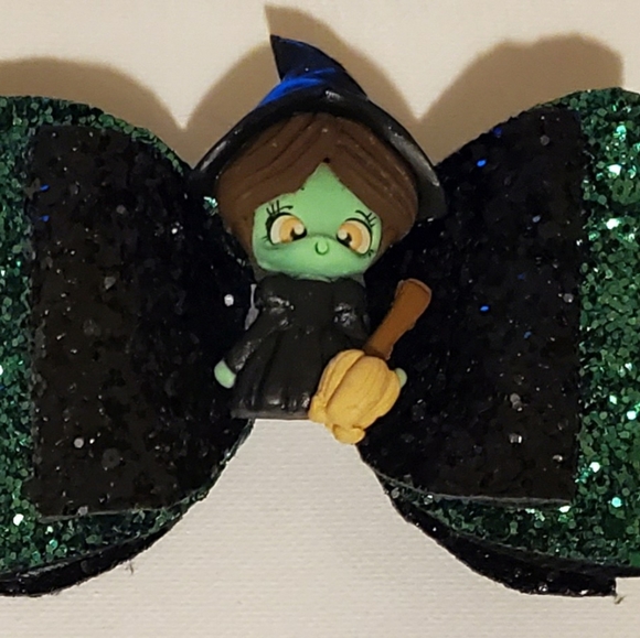 Bows - Picture 3 of 8